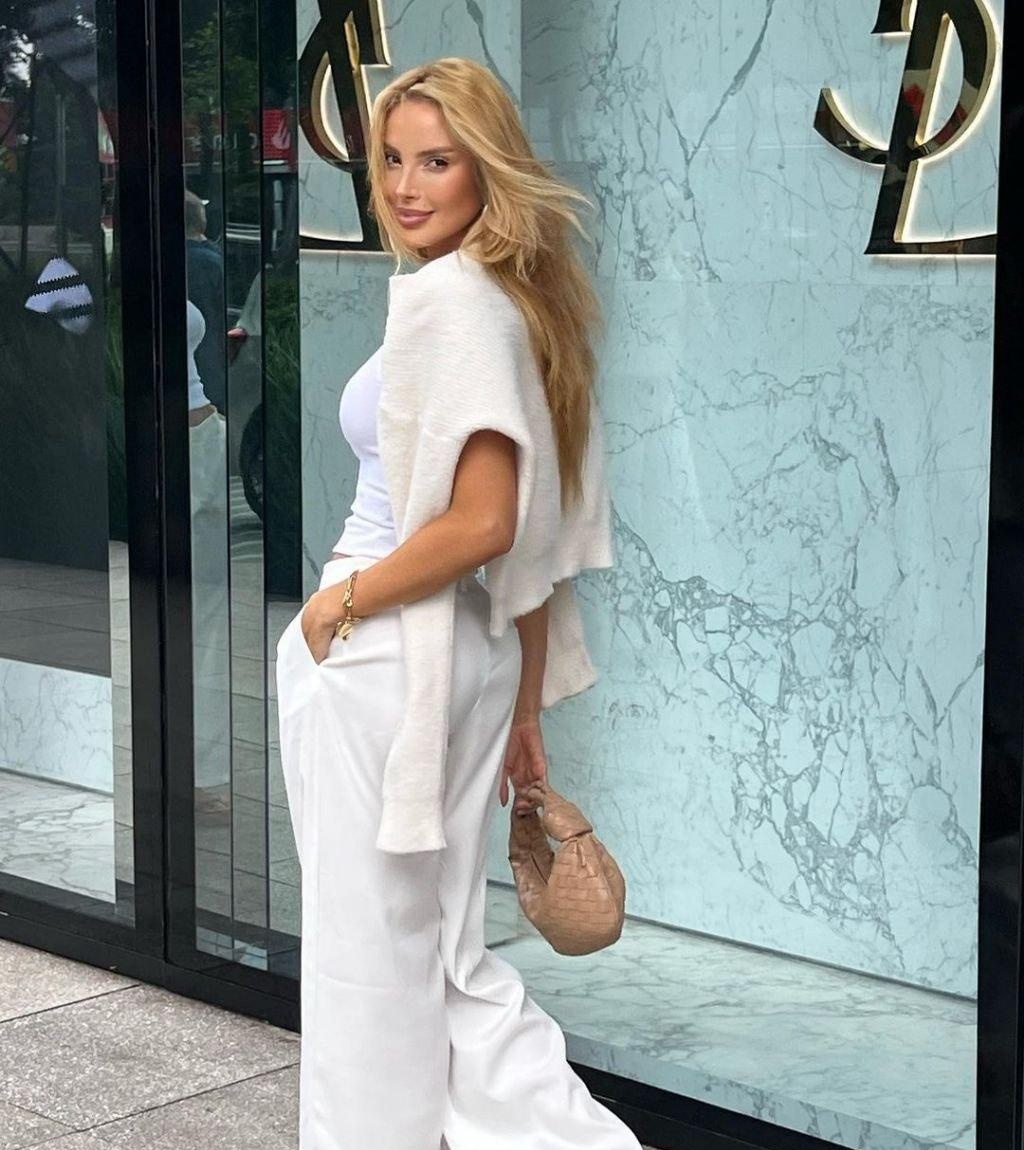 Фаина привлекальеная девушка из Орехово-зуево цена от 7000 руб