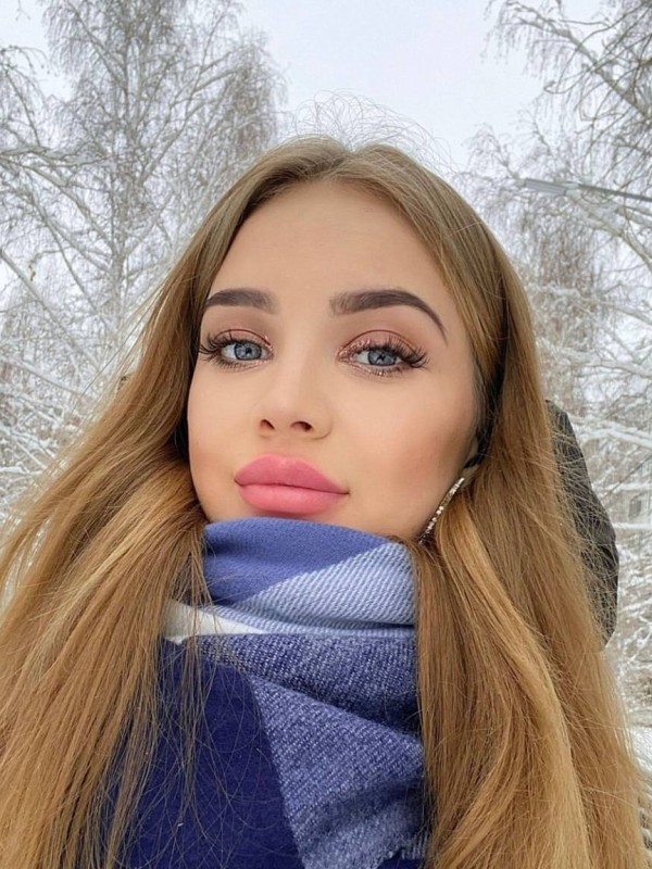 Ева привлекательная девушка из Орехово-зуево цена от 8000 руб